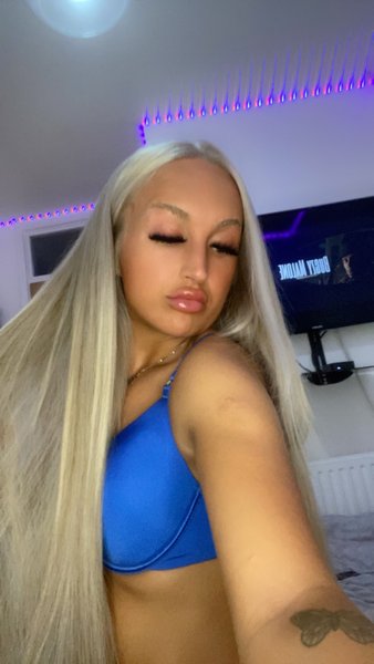 wildblondebarbie