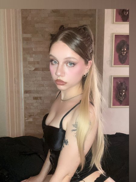 goddess_alaska_vip
